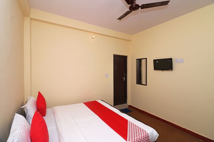 Room 12 of 20