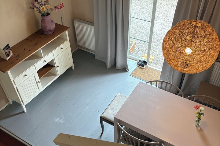Room 14 of 94
