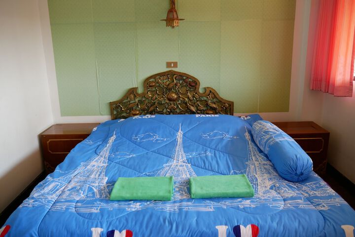 Room 8 of 55