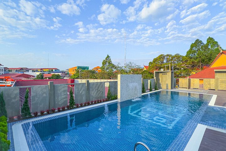 Pool 74 of 113