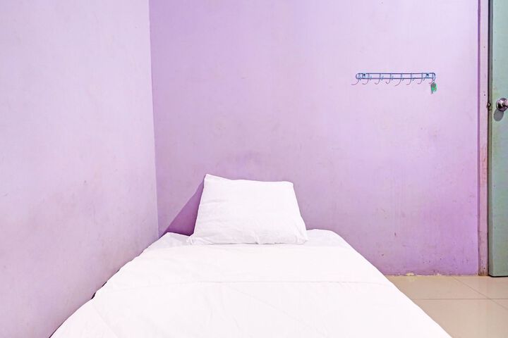 Room 18 of 27