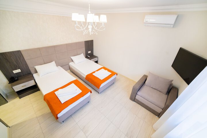 Room 14 of 29
