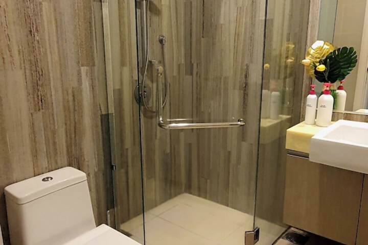 Room 153 of 226
