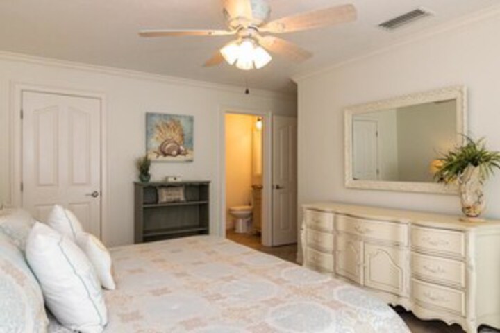 Room 42 of 44