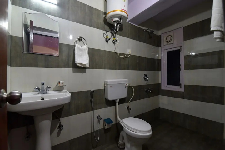 Room 7 of 15