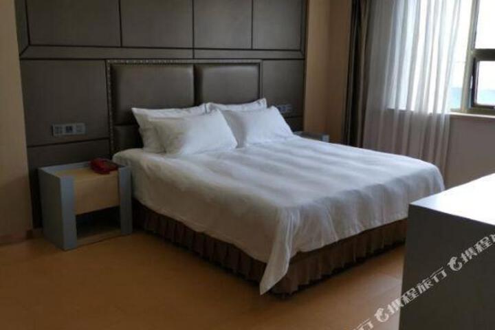 Ibis Styles Hotel (Mianyang Jiannan Road Kaide Plaza)