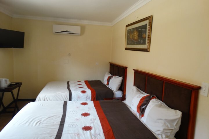 Room 8 of 42