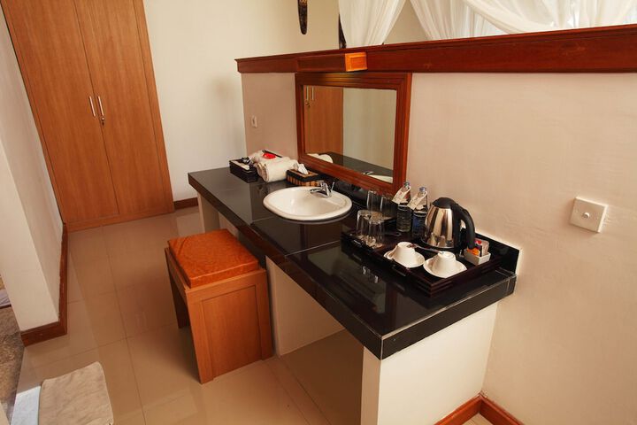 Room 25 of 85