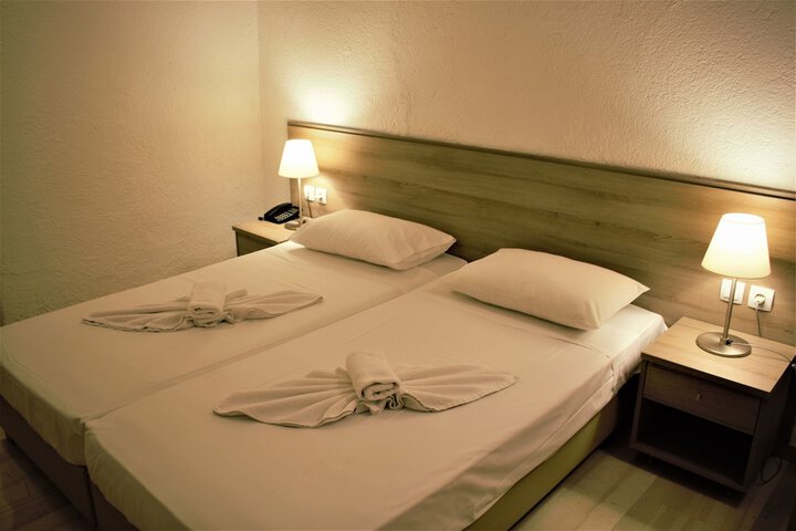 Room 10 of 41