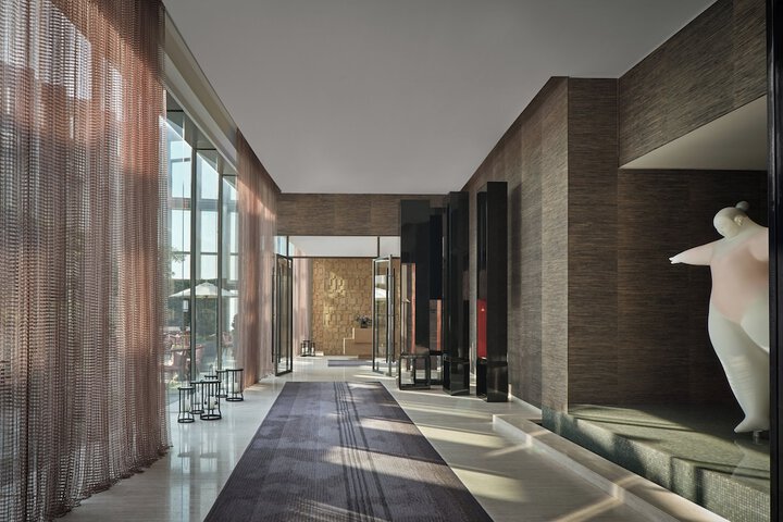 Hotel Interior 4 of 154