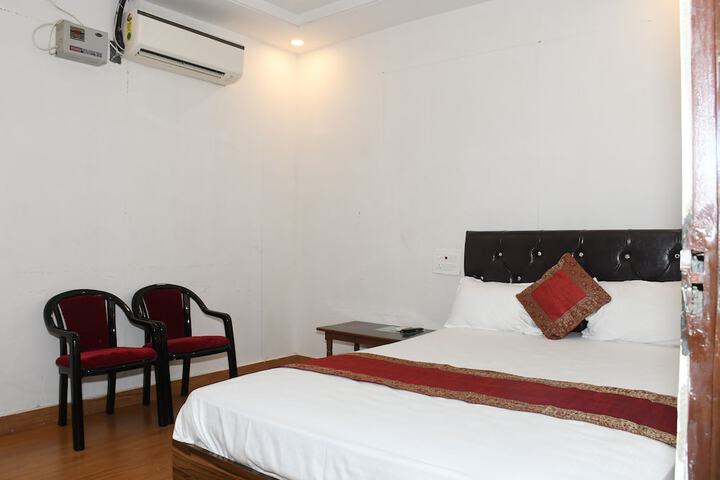 Room 37 of 78