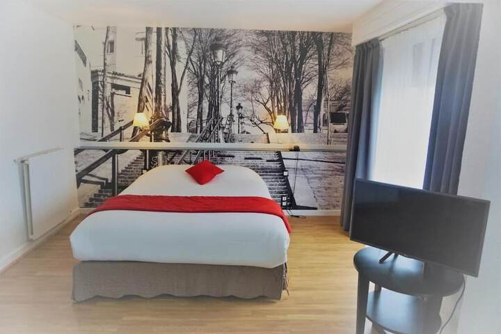 Room 12 of 30