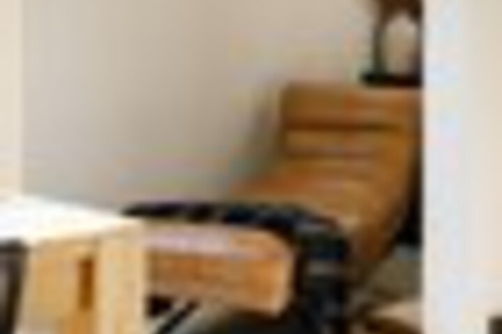Room 182 of 312
