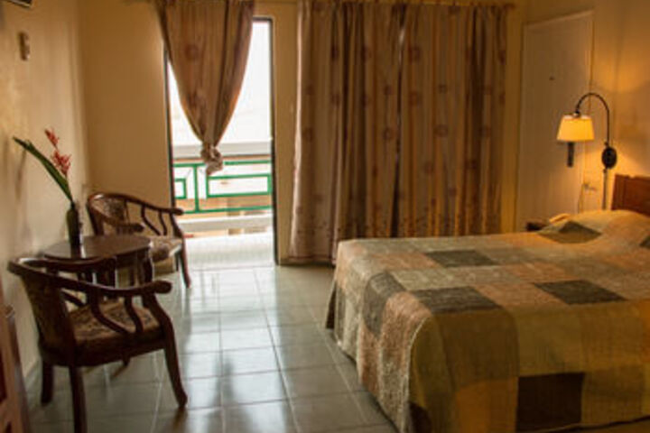 Room 7 of 15
