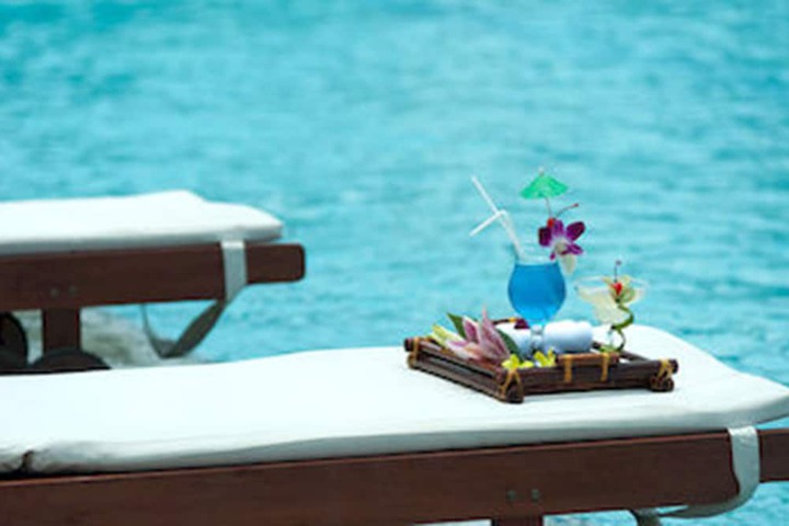 Hotel with Pool