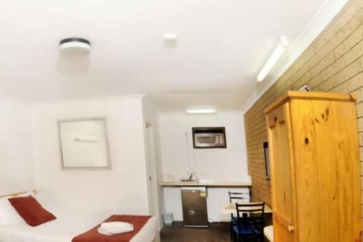 Room 14 of 26