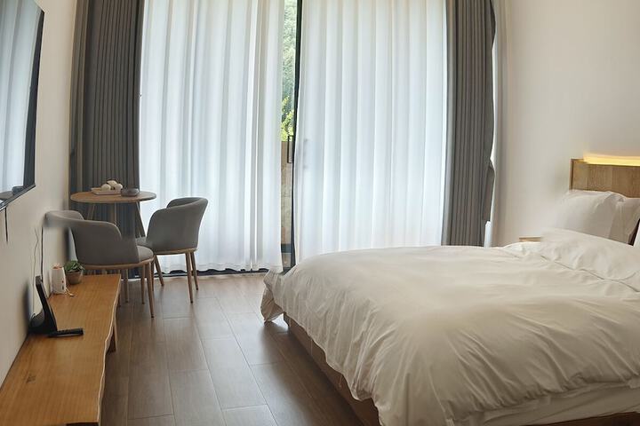 Room 20 of 159