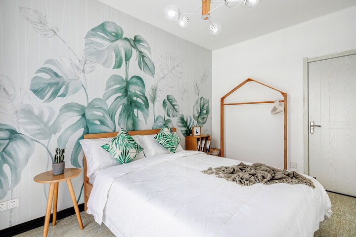 Room 6 of 22