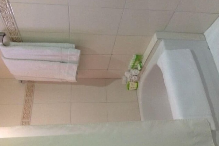 Deep soaking bathtub