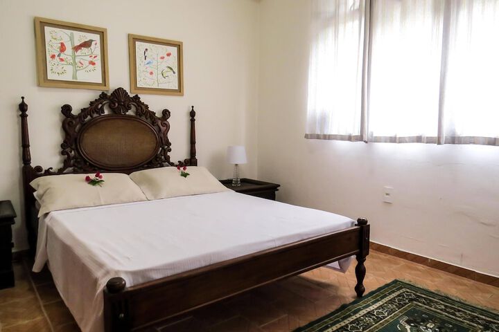 Room 47 of 143