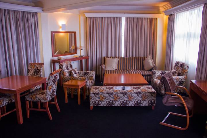 Room 26 of 115
