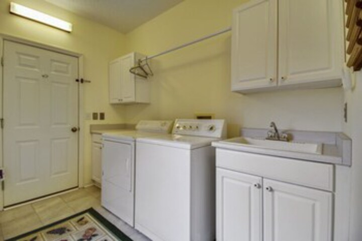 Laundry 12 of 20
