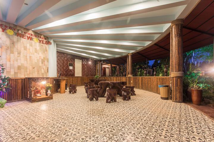 Hotel Interior 8 of 120