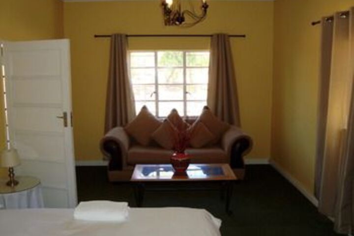 Room 15 of 25