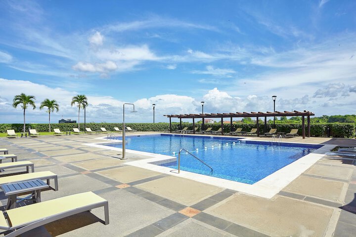 Pool 34 of 68