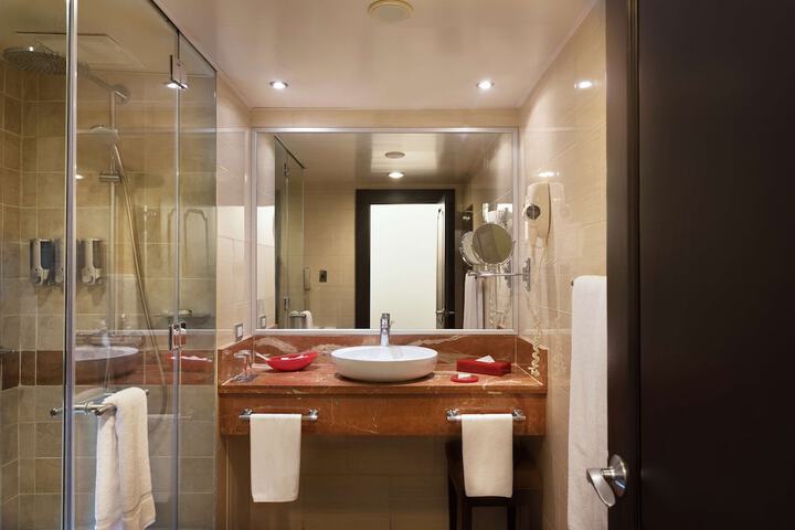 Clean Restrooms