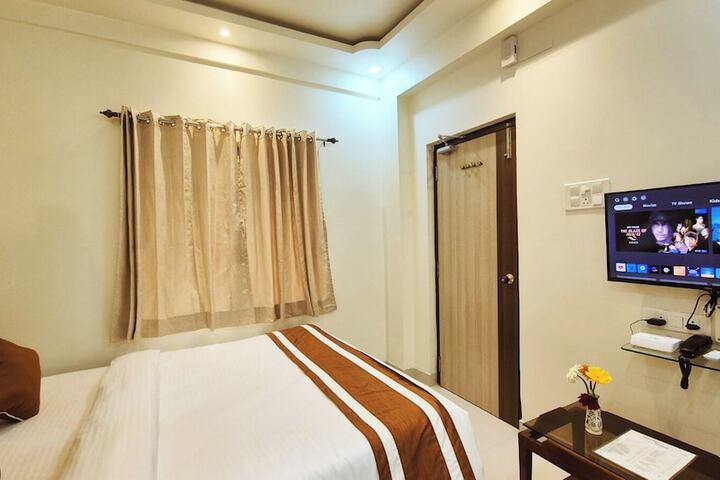 Room 15 of 31