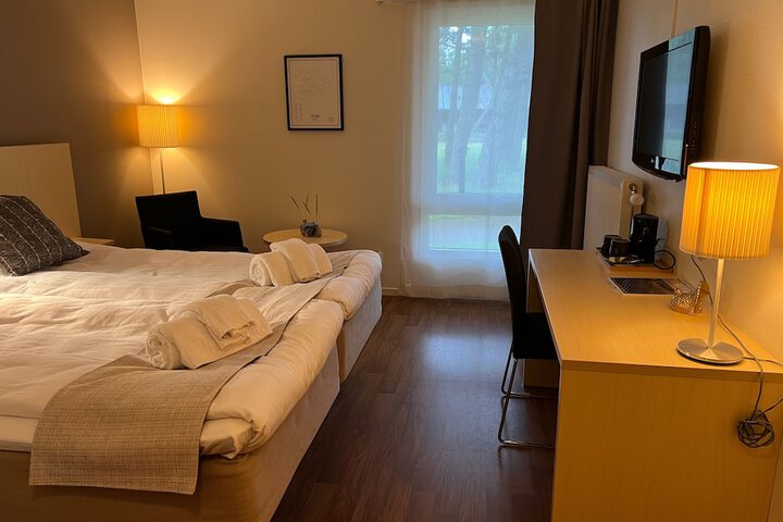 Room 7 of 24