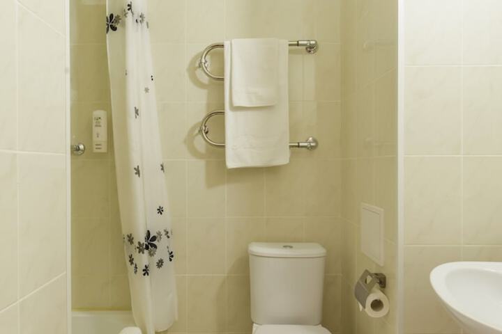 Room 34 of 56