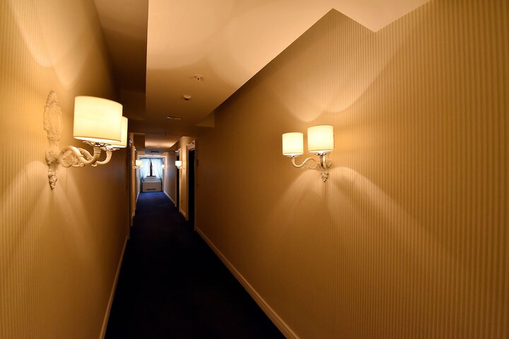 Ballroom/Hall 55 of 61