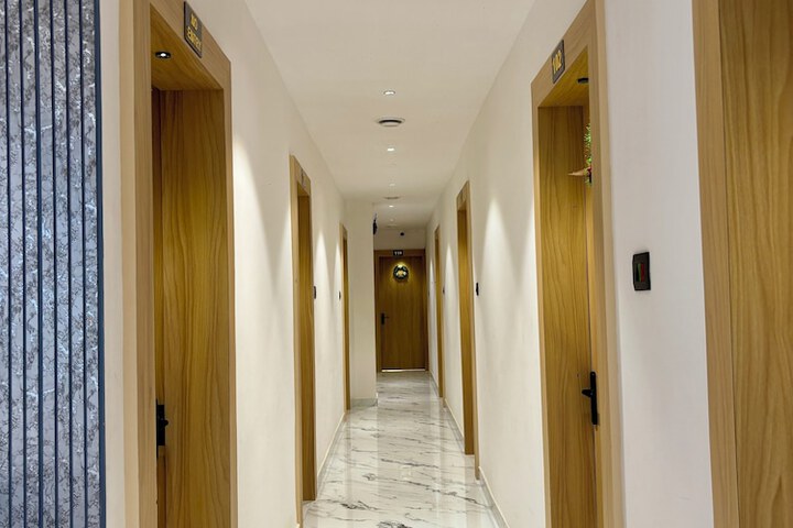 Image of THE HYDE PARK INN