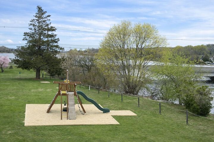 Children's play area - outdoor
