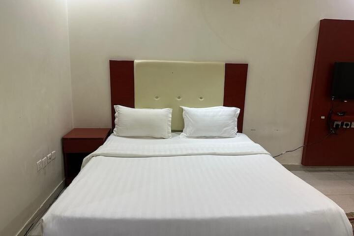Room 15 of 52
