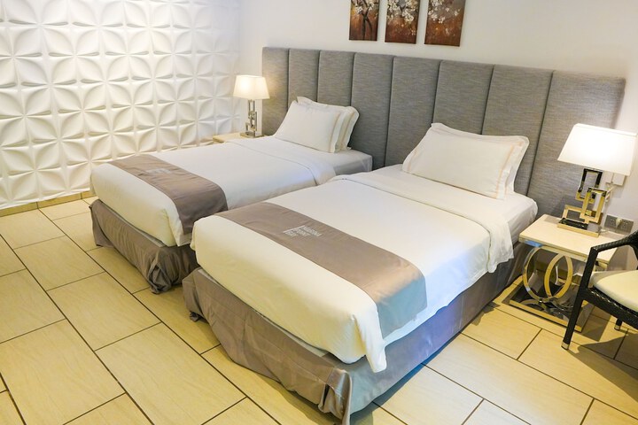Room 19 of 90