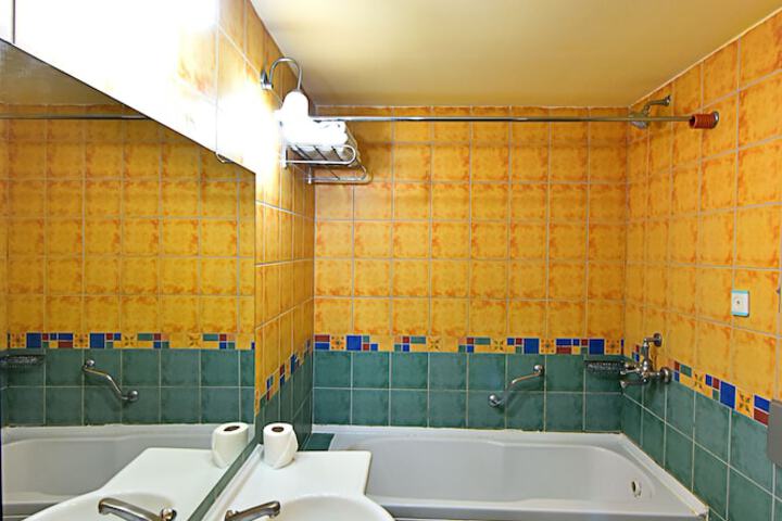 Room 14 of 39