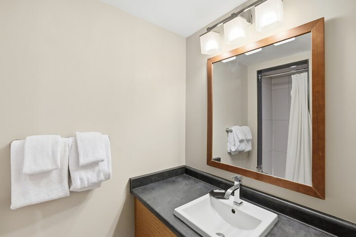 Room 412 of 457