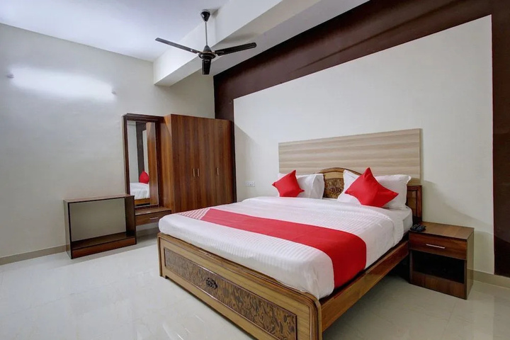 Room 3 of 11