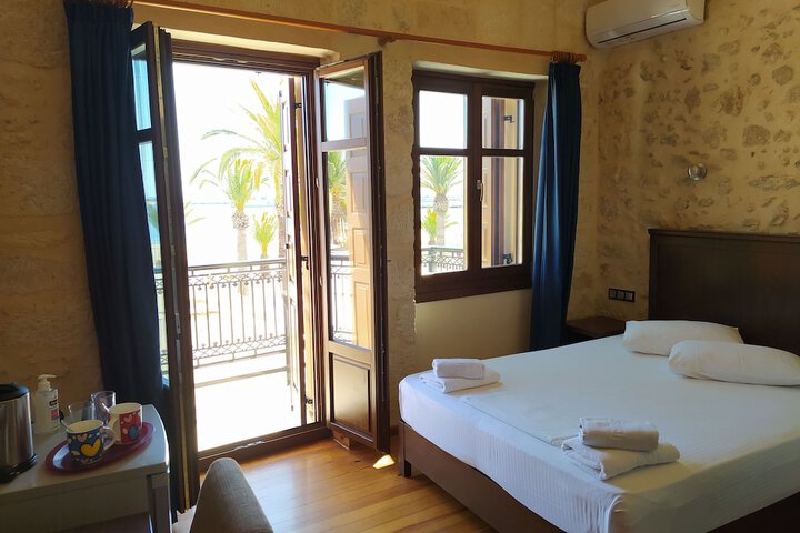 Room 17 of 70
