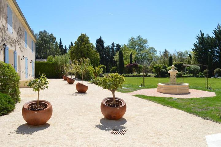 Le Domaine dEuphony