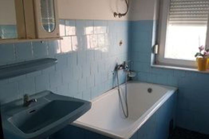 Room 2 of 13
