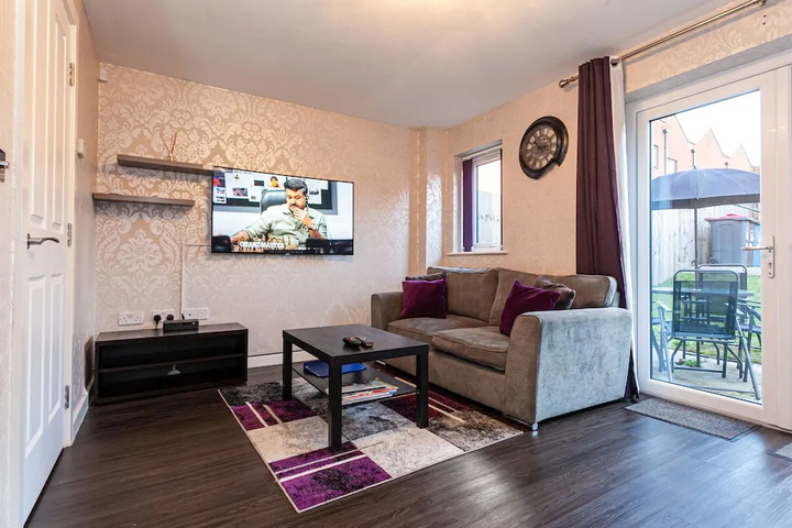 Room 3 of 20
