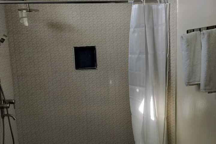 Room 45 of 97