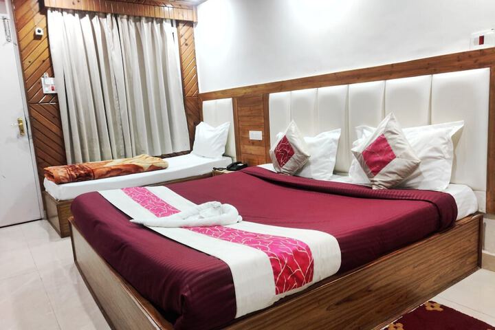 Room 3 of 7