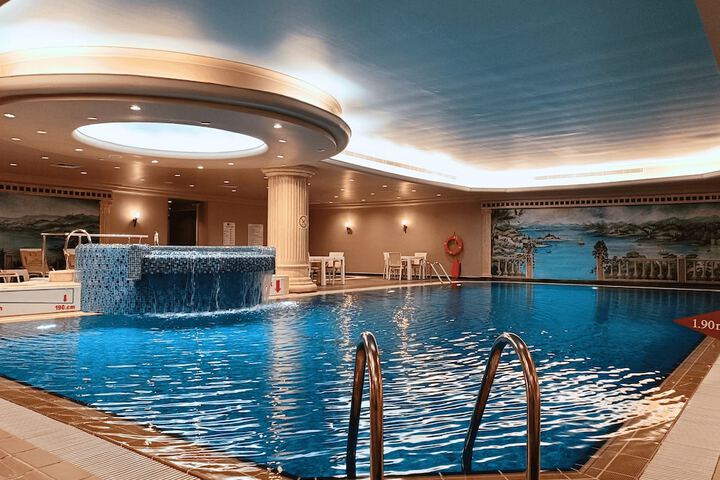 Pool 51 of 84