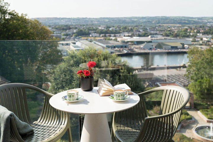 Terrace/Patio 96 of 102