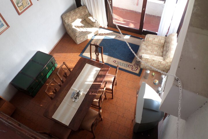 Room 8 of 13